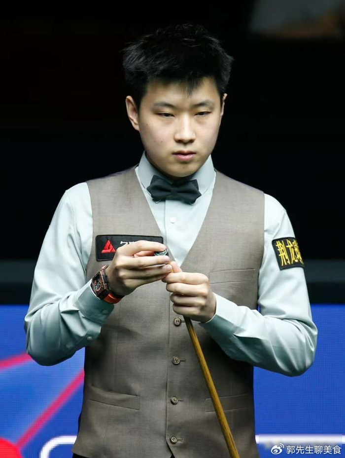 开云体育在线-霍金斯终夺冠，老将突围引反思，奖金规则悄悄改写斯诺克逻辑|巴里·霍金斯|利索夫斯基|比赛|冠军|选手_新浪体育_新浪新闻